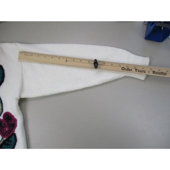 VINTAGE Cottage GrannyCore Cardigan Sweater Medium Embroidered Floral Chunky Y2K - Picture 10 of 13